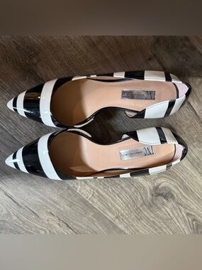 INC International Concepts Black and White Striped Pointed Flats